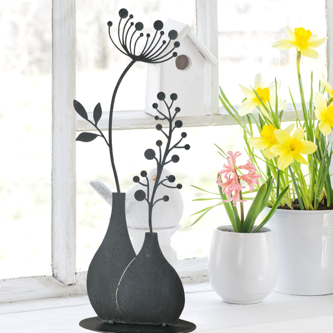 Zwei Blumen in Vase grau mit Bodenplatte Gartenstecker XXL Höhe ca. 50cm